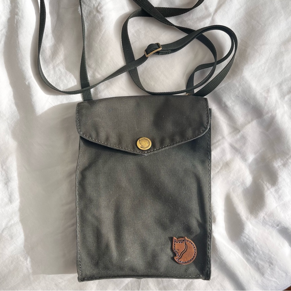 Fjallraven pocket bag
